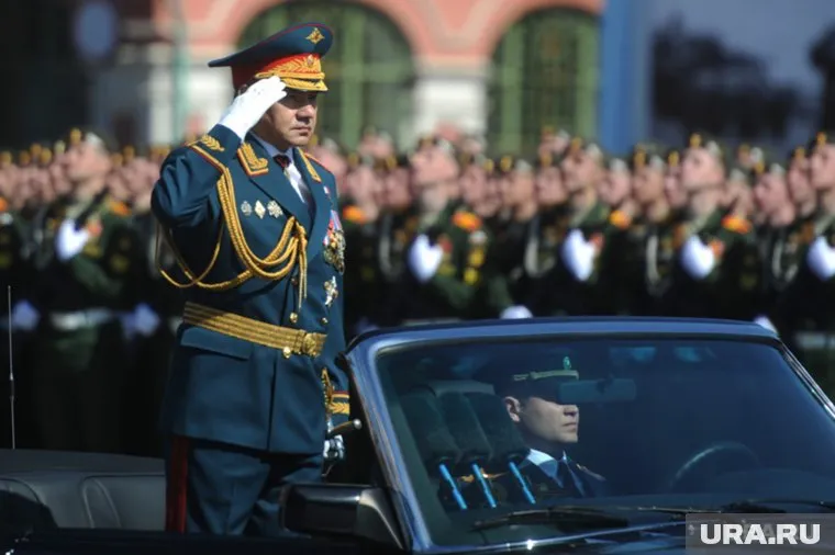 Министр обороны Сергей Шойгу отправил в отставку в общей сложности более 80 офицеров Балтфлота во главе с командующим и начштаба