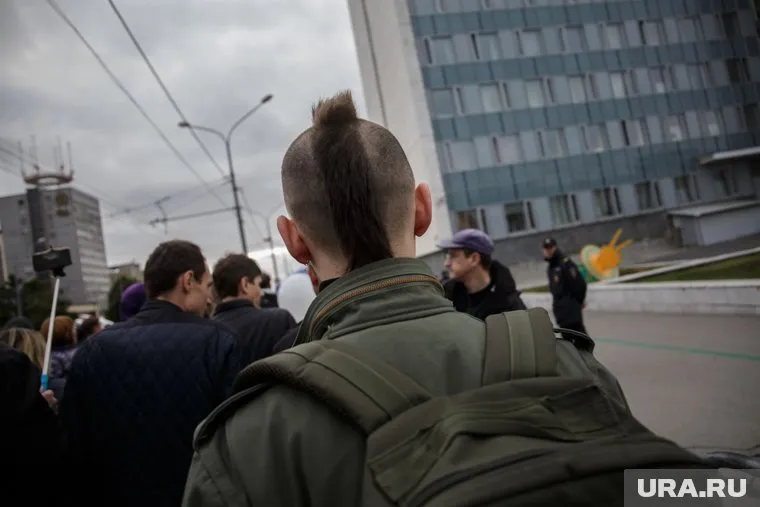 Участник Pussy Riot Александр Софеев покинул Россию после двух арестов подряд