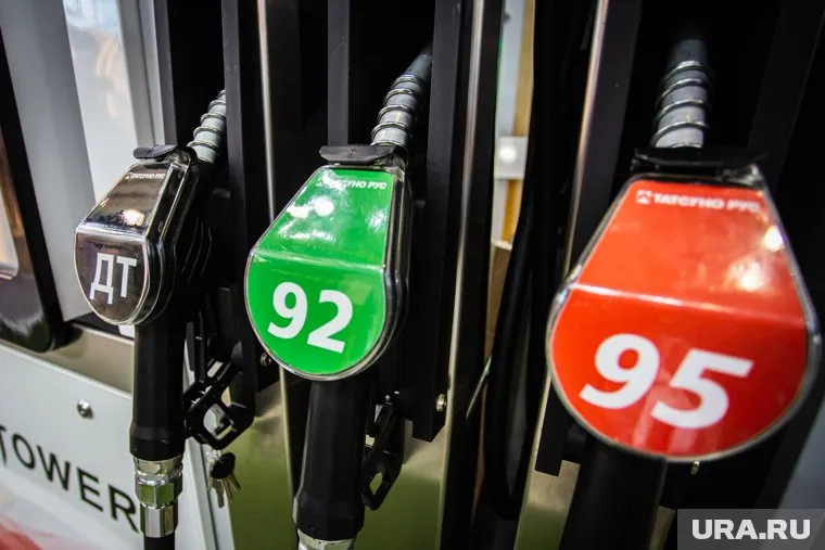 Цены на бензин начали снижаться с 21 по 27 ноября