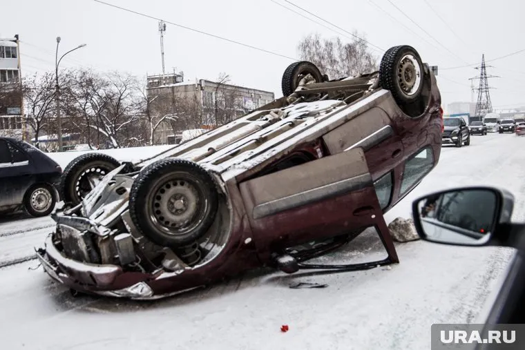 Два человека пострадали в массовом ДТП