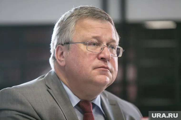 Демограф рассказал, что к концу столетия от населения страны может остаться половина