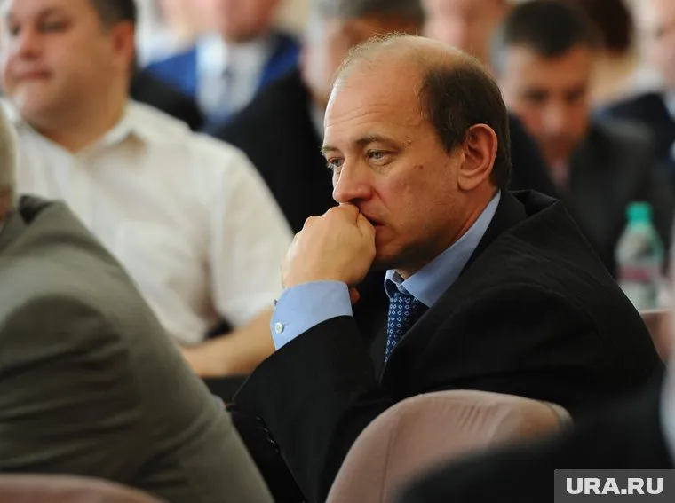Дмитрий Алехин (на фото) переживет демарш коллег, а вот их ждет война с депутатом Госдумы Владимиром Бурматовым