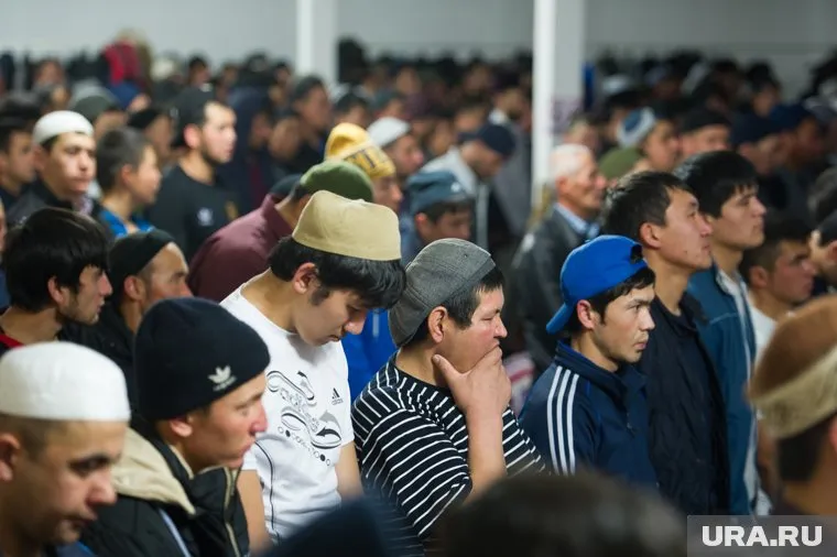 Прокуратура и ФСБ регулярно изымают экстремистскую литературу в мечетях по всей стране.