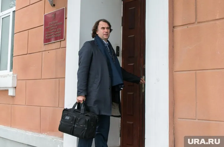 Лисовский заявил, что не уходит из Курганской области