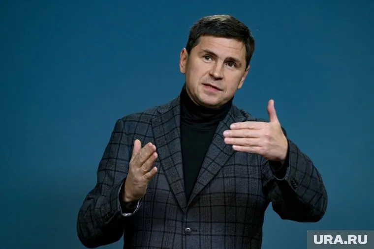 Подоляк отметил, что количество «неустановленных беспилотников», бьющих по территории РФ, увеличится