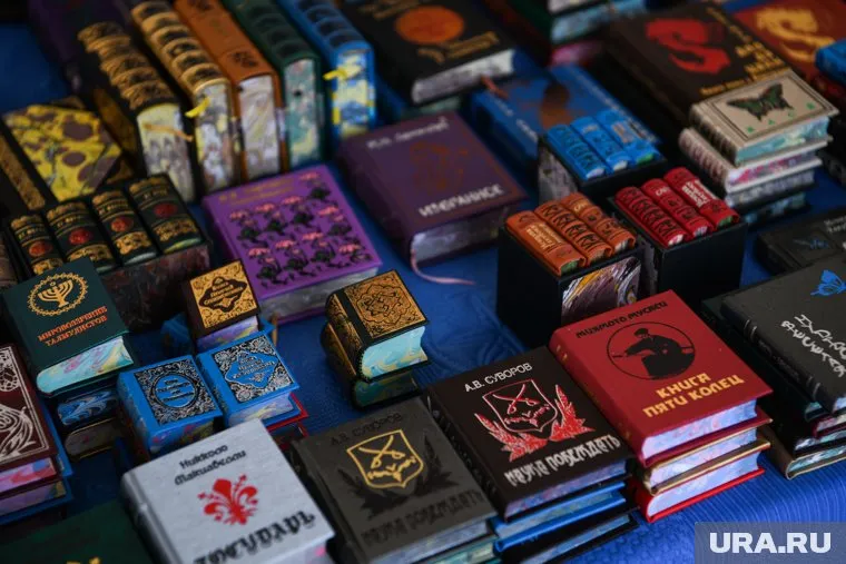 «Эксмо» отказалось от претензий к издательству и владельцу