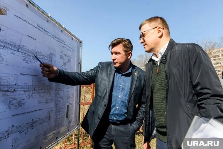 Губернатор Алексей Текслер (справа) решил передать мандат ЗСО Сергею Таскаеву (слева)