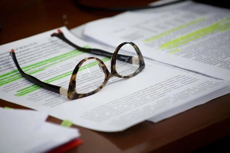 Заседание городской Думы. Пермь, дума, офис, очки, документы, бизнес