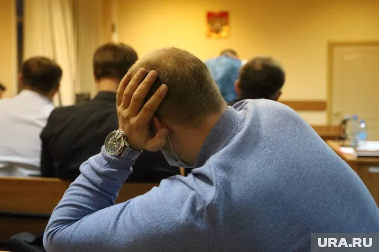 Слушания по делу об отставке Дейнеки возобновят после его выздоровления