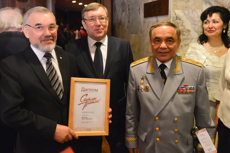 Светлое прошлое премия. Челябинск., валишин исрафиль, валишин наиль