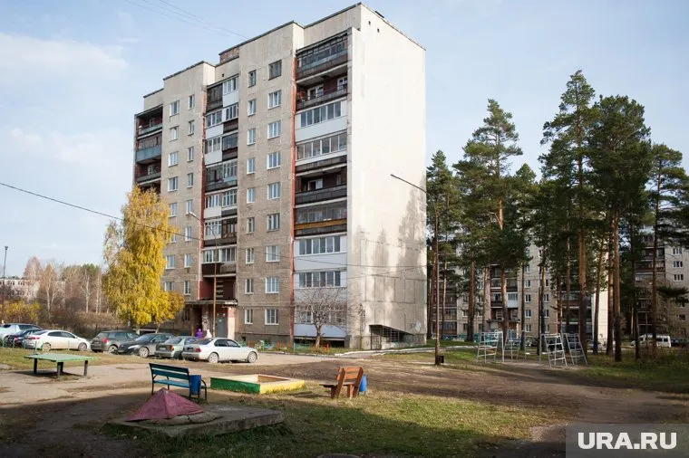 Жильцы многоэтажки в Екатеринбурге возмутились хамством работников управляющей компании (архивное фото)