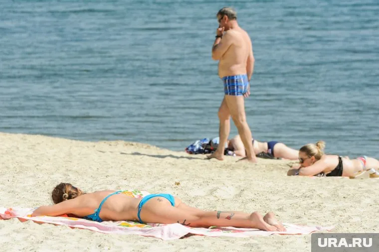 Компании девушек могут заселиться в любые отели мира, сказал Алексан Мкртчян