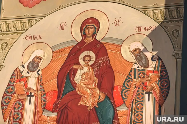 В Благовещение празднуется день, когда Дева Мария узнала, что родит Христа
