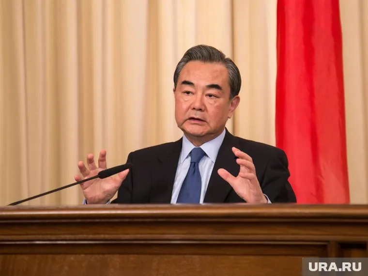 Ван И рассказал, кто должен играть особую роль в мире