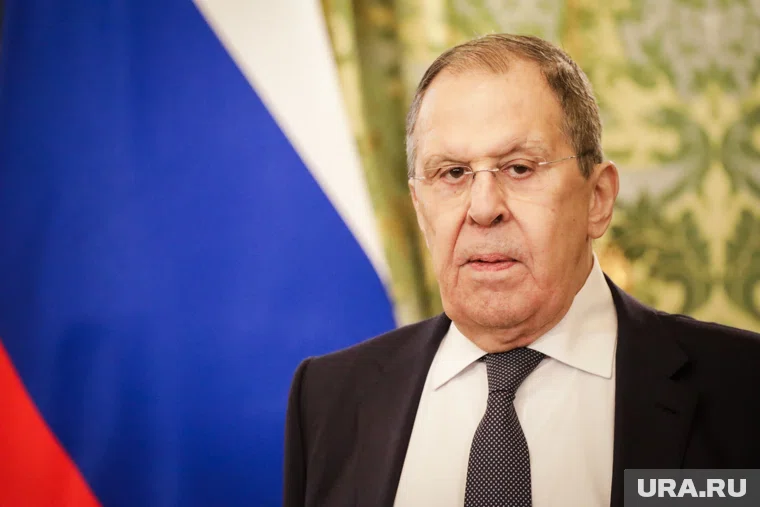 Лавров заявил, что идет работа над поручением президента 