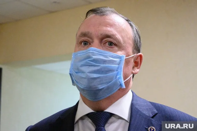 При пожаре в девятиэтажном доме погибли восемь человек