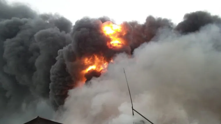 Крупный пожар завод на Эльмаше Екатеринбург