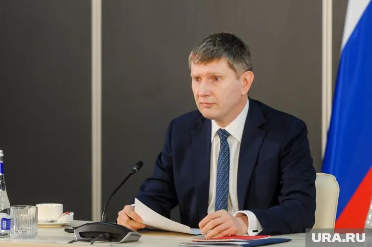 Решетников отметил, что в случае возвращения западных компаний приоритет будет отдаваться отечественным