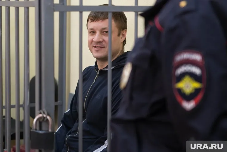 Близкие были почти стопроцентно уверены, что суда Сандаков будет дожидаться под домашним арестом