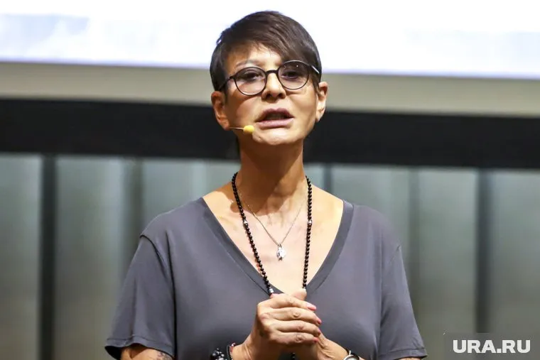 Экономист, политик и писательница Ирина Хакамада отмечает 70 лет 13 апреля 2025 года