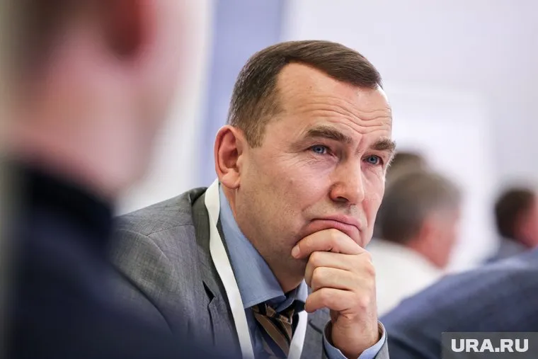 Глава региона Вадим Шумков проверил ход строительства школы в Заозерном