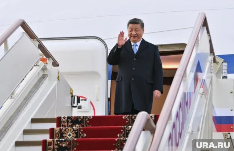 Си Цзиньпин прибыл в столицу РФ для участия в торжествах по случаю 80-й годовщины Победы