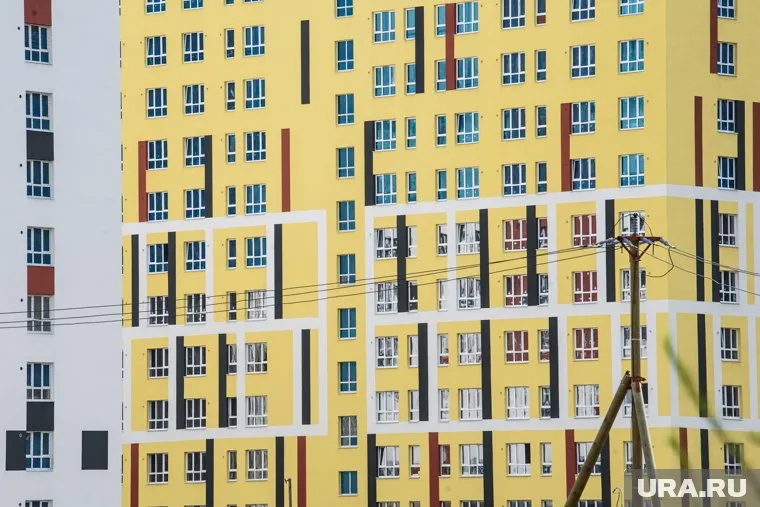 На Ямале стоимость жилья на первичном и вторичном рынке практически сравнялась