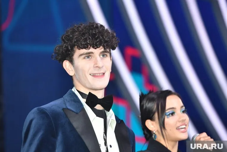 Артур Бабич хочет навсегда переехать в Россию и делать контент для блога в стране