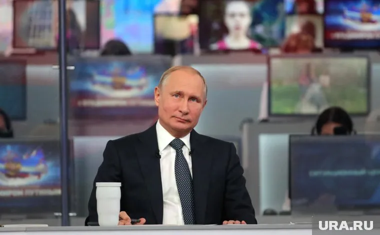 Владимир Путин четыре с половиной часа отвечал на вопросы россиян