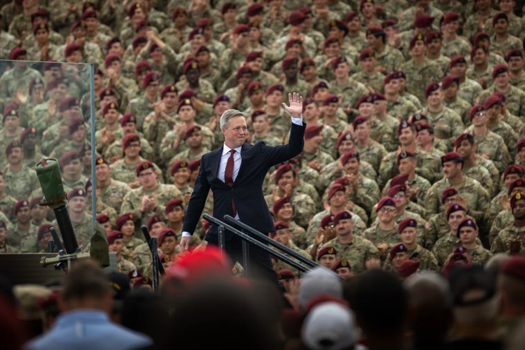 Одноклассник Вэнса и министр армии: кто такой Дрисколл, которого называют спецпосланинком по Украине 