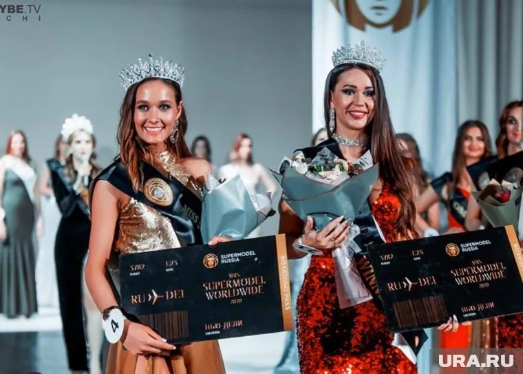 Мария Карась из Сургута (на фото — справа) обошла 20 конкуренток