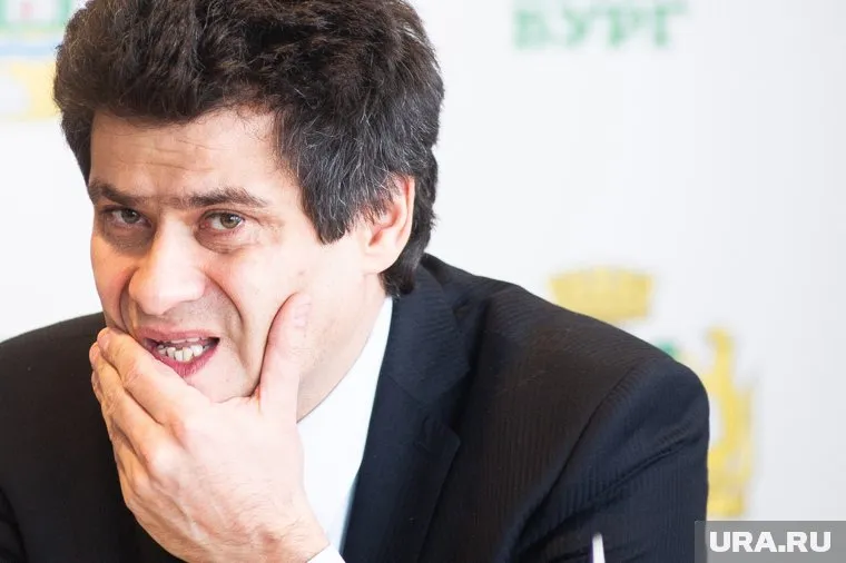 Челябинцы попросили мэра Екатеринбурга не вмешиваться в дела чужого города