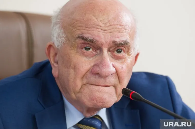 Евгений Ясин умер на 90-м году жизни