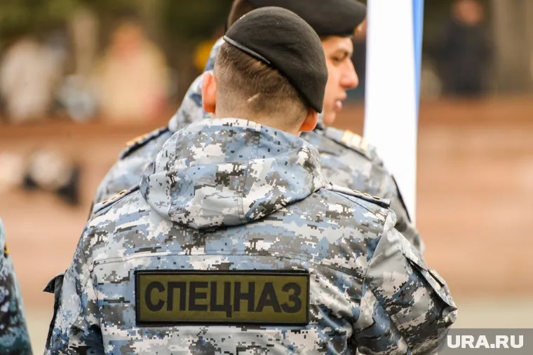 Экипаж спецназа проезжал рядом с местом ДТП