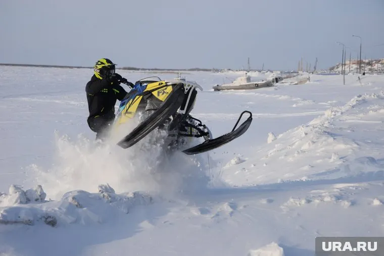 В Нижневартовске выберут лучших гонщиков на снегоходах
