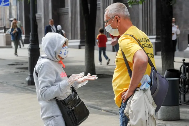 Сбор подписей партией Яблоко для жалобы в ЦИК. Челябинск