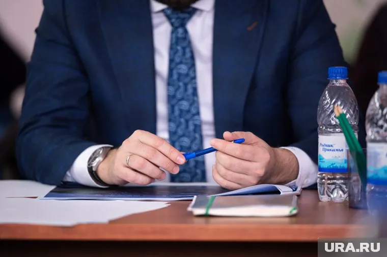 Шансы мэра Ноябрьска на повышение в окружном правительстве уменьшились с повышением внимания силовиков к делам мэрии