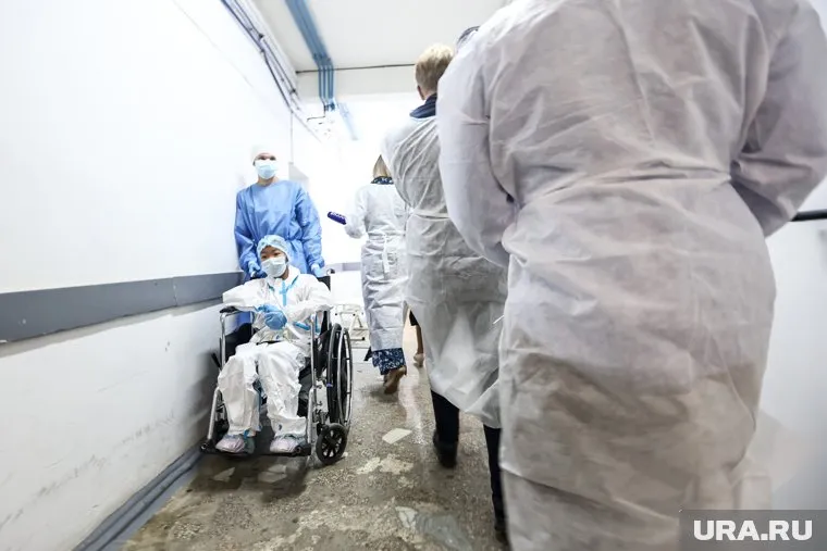 С 1 декабря зарплаты выросли на 10% у водителей, поваров и других работников больниц