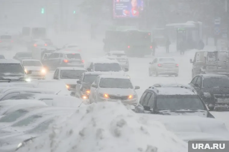 В отдельных районах региона ожидается ветер до 25 метров в секунду, сильный снег и заносы