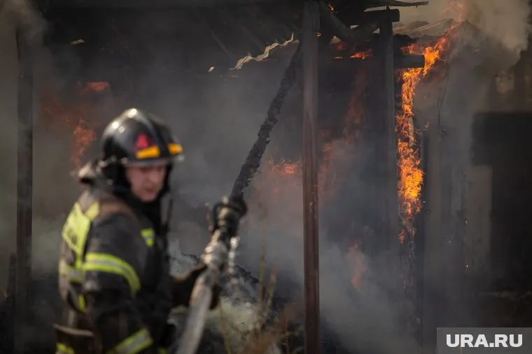 Пожар начался на известном россиянам рынке «Садовод» (архивное фото)