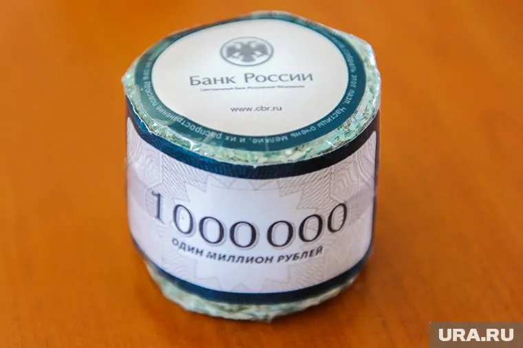 Настя Ивлеева разыгрывает миллион и три iPhone 12