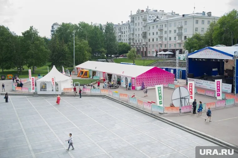 Площадка на Плотинке пустует целыми днями