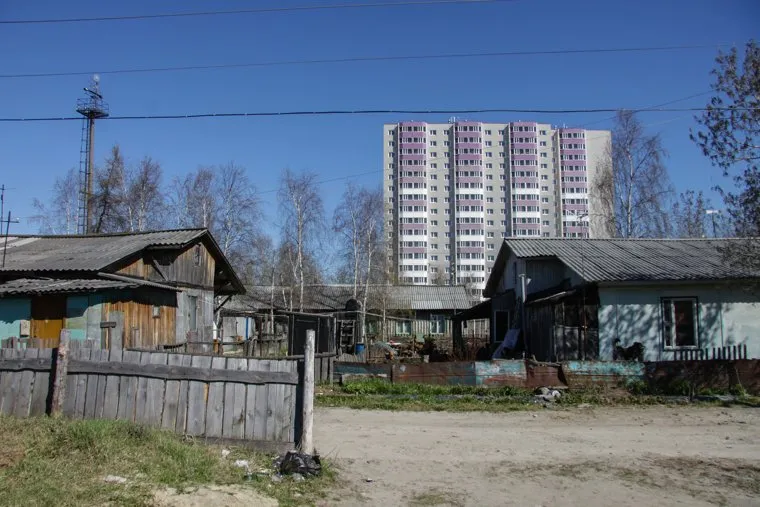 Балки - временное жилье построенное в советское время. Сургут, временное жилье, новостройка, балок, поселок Взлетный