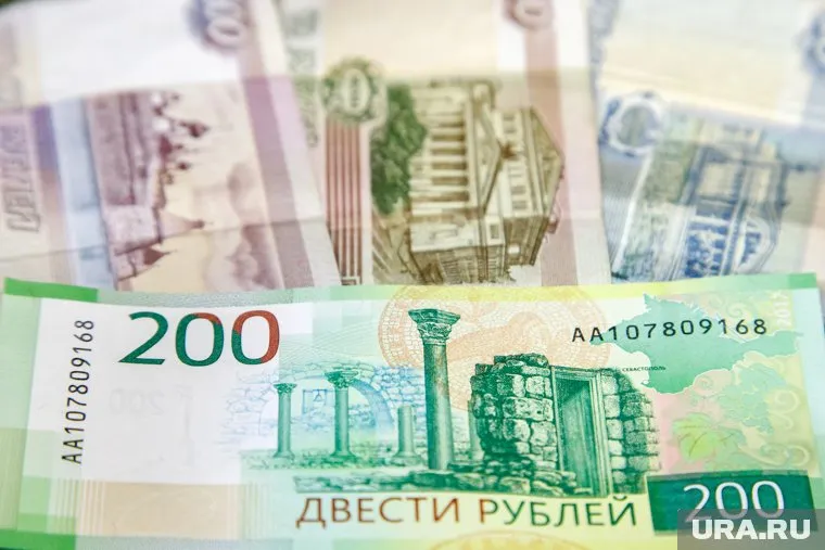 Рубль вырос по отношению к мировым валютам