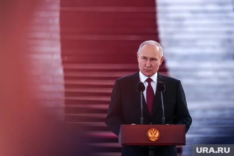 Владимира Путина встретили в Китае с «красной дорожкой»