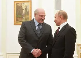Путин пообещал Лукашенко помощь в борьбе с санкциями