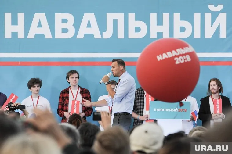 Алексей Навальный не рад разрешению на митинг в Питере 29 сентября и создает скандал вокруг новой даты