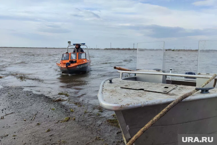 Катер протаранил пристань (архивное фото)