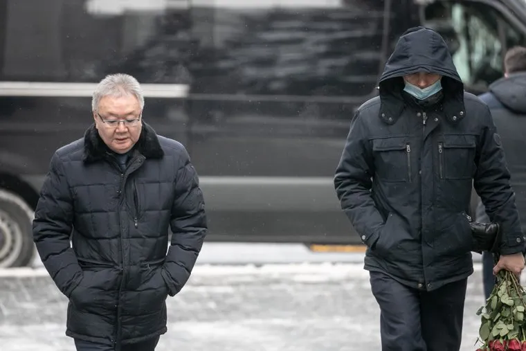 Прощание с Евгением Бухтиным на Троекуровском кладбище. Москва