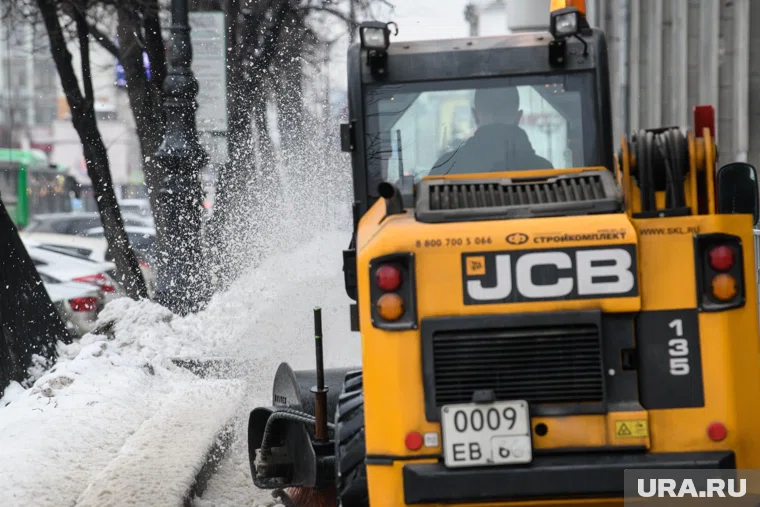 Глубина снежного покрова составляет от 20 до 40 миллиметров